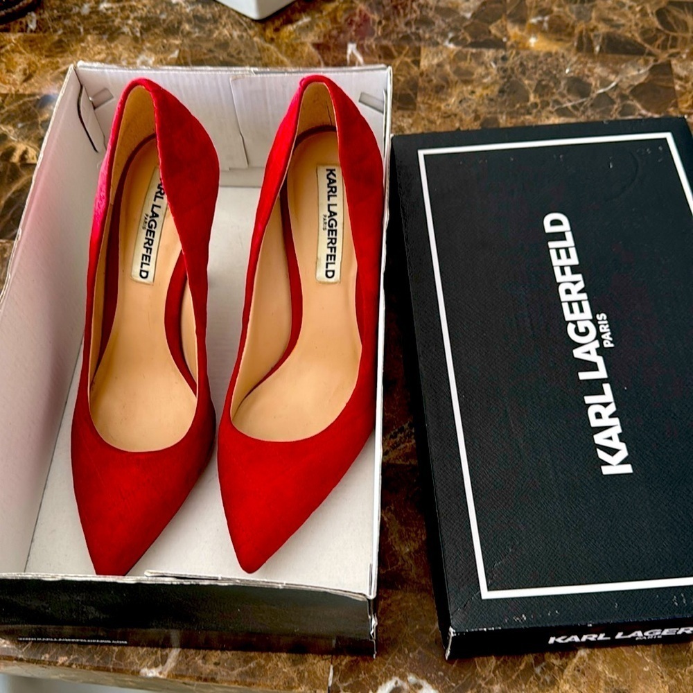 KARL LAGERFELD👠
